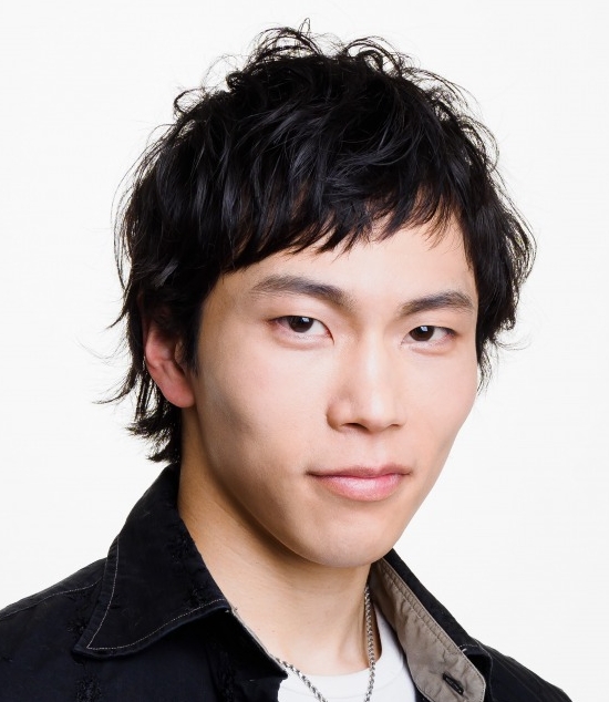 川東 哲也